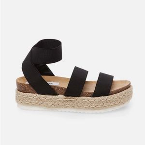 Black Platform Steve Madden Kimmie Sandals